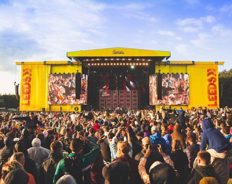coach and minibus hire to Leeds festival