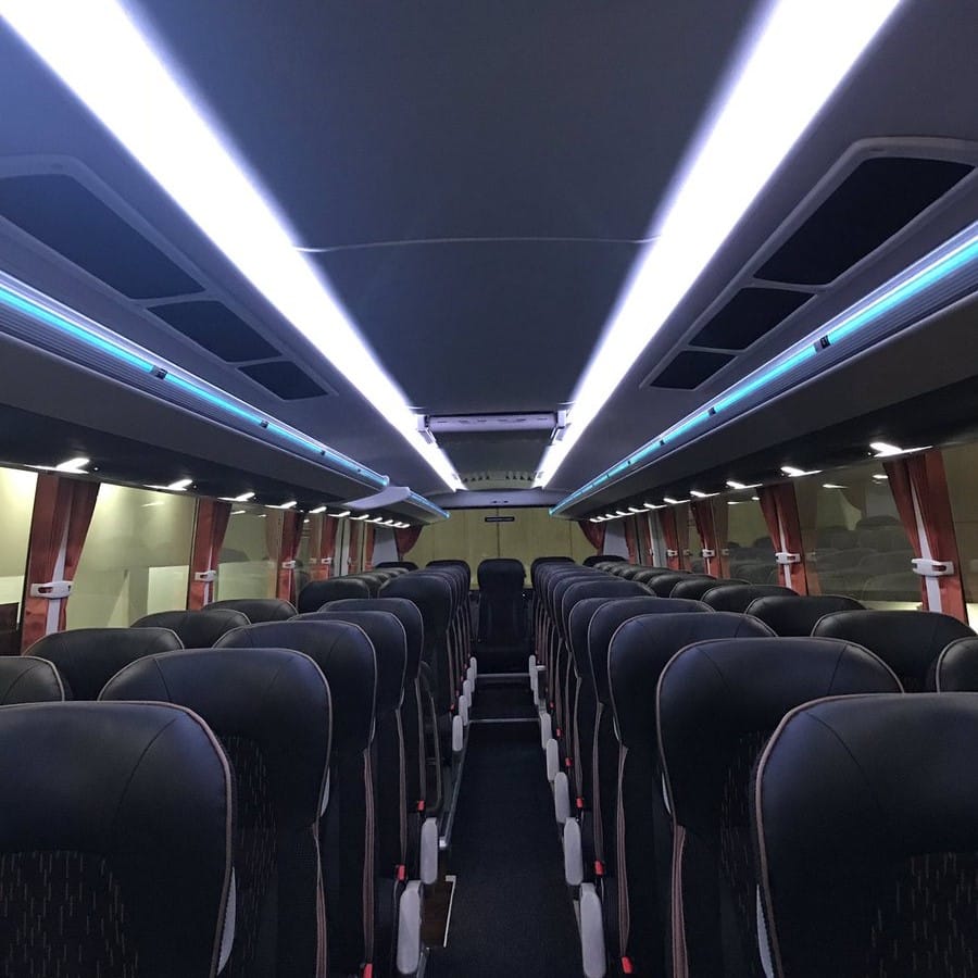 Jo Jo Coach Interior