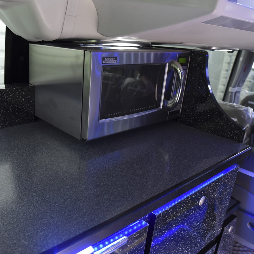 kitchen server