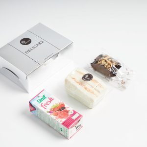 Snack Box เบเกอรี่ ขนม 2 + น้ำ 1
