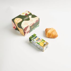 Snack Box ครัวซองต์เนย 1 + น้ำผลไม้ 1