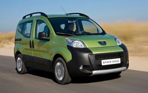 Peugeot Bipper 5 míst  od roku výroby  12/2007...