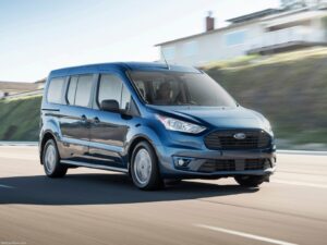 Ford Transit Connect 5 míst od roku výroby 10/2013.....