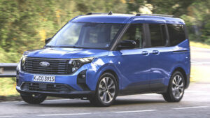 Ford Tourneo Courier 5 míst od r. v. 2024